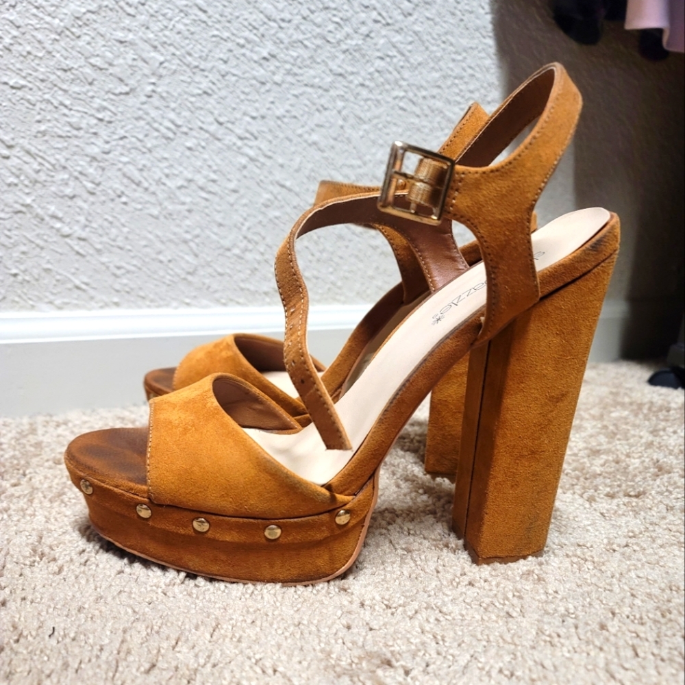 Shoedazzle Cognac Platform Heels